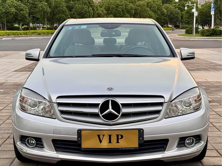 Mercedes-Benz C-Class 2010