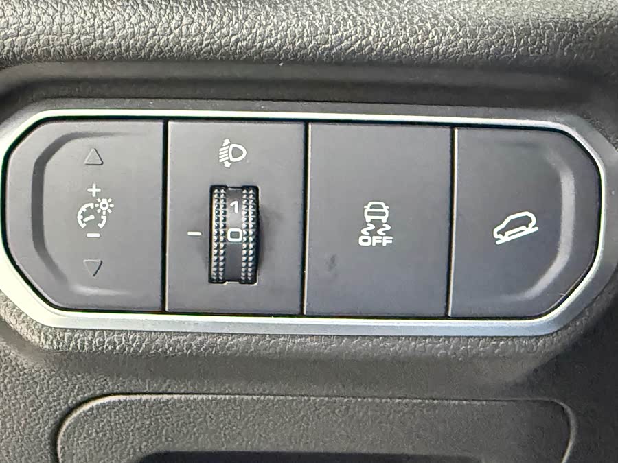 Haval Harvard Red Rabbit 2022 — фото 13