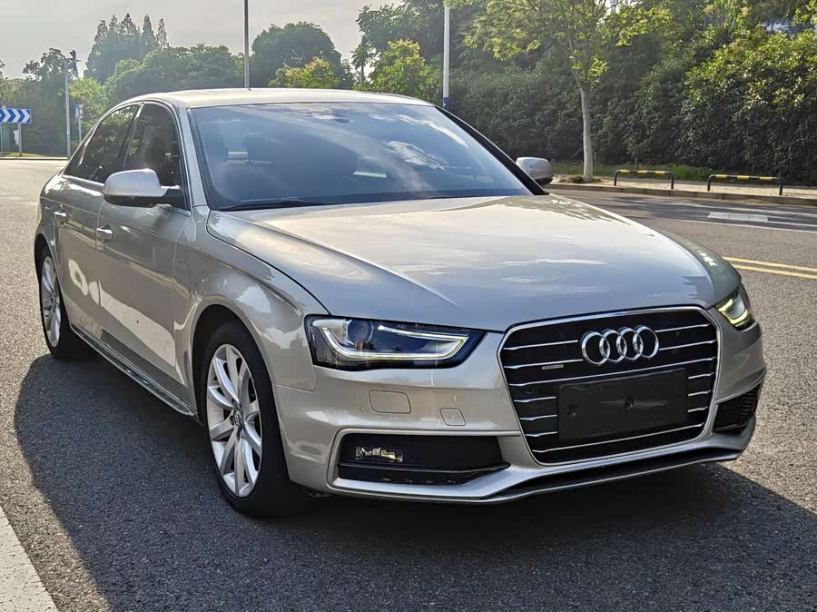 Audi A4L 2016