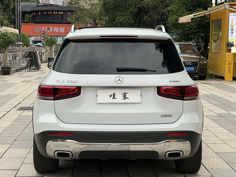 Mercedes-Benz GLB 2021