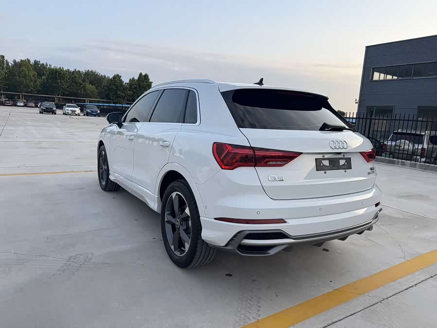 Audi Q3 2022