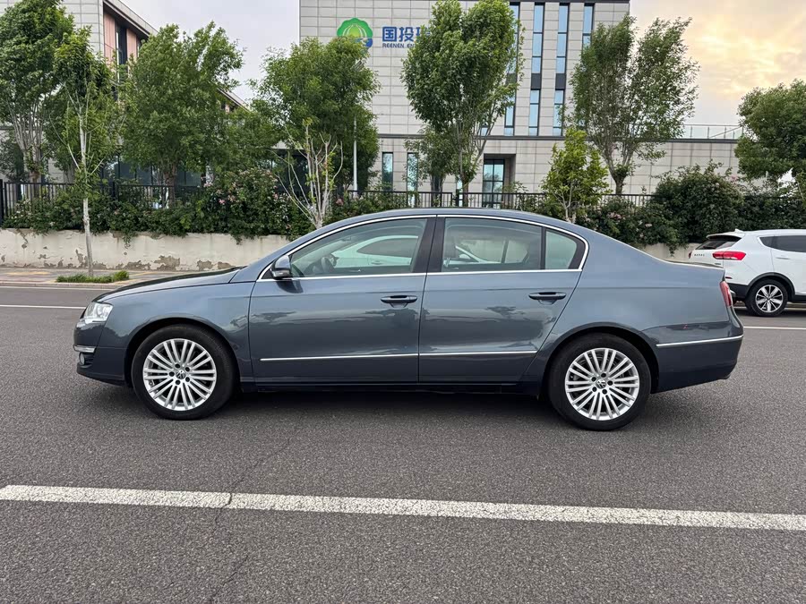 Volkswagen Magotan 2011