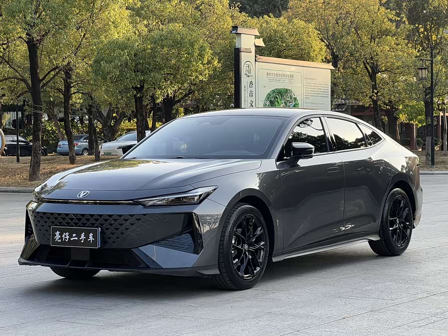 Changan UNI-V 2024