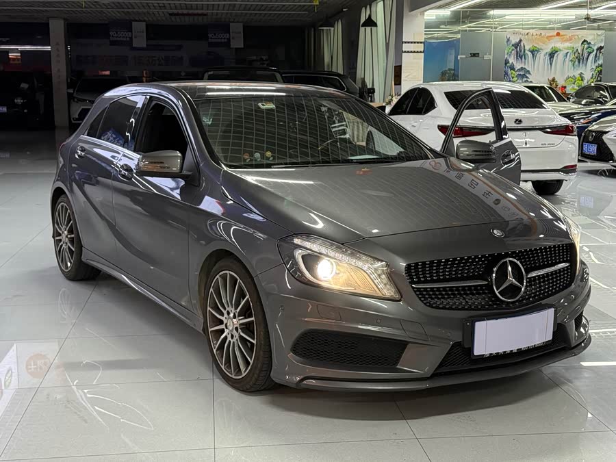 Mercedes-Benz A-Class 2015