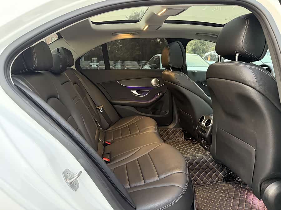 Mercedes-Benz C-Class 2020