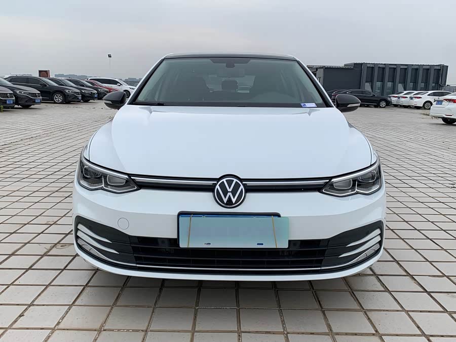 Volkswagen Golf 2021