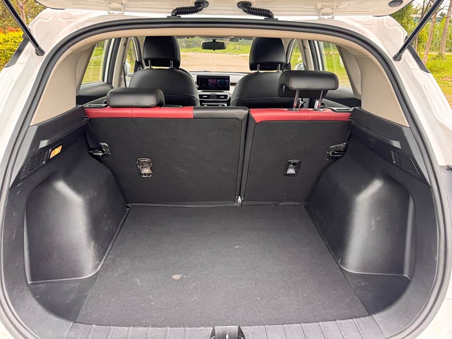Geely Binyue 2021 — фото 14