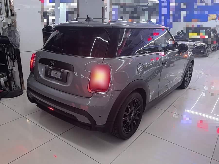 MINI MINI 2022