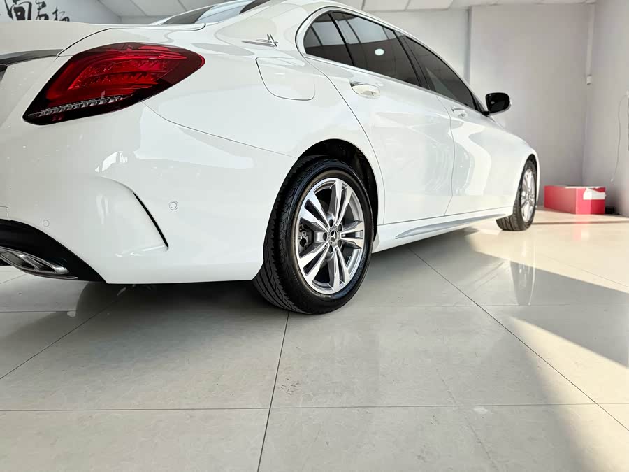 Mercedes-Benz C-Class 2020 — фото 21