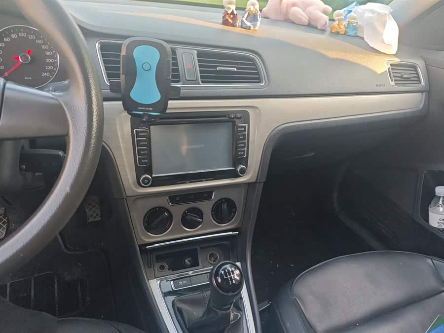 Volkswagen Lavida 2013