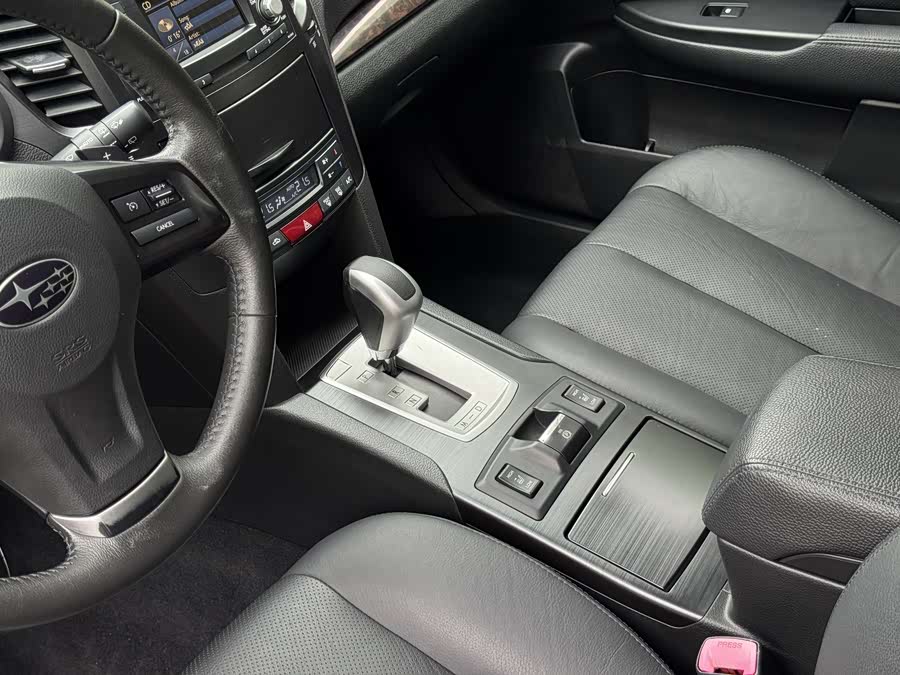 Subaru Outback 2013 — фото 13