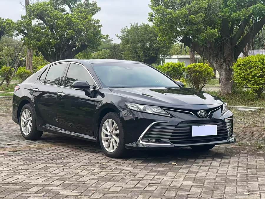 Toyota Camry 2021