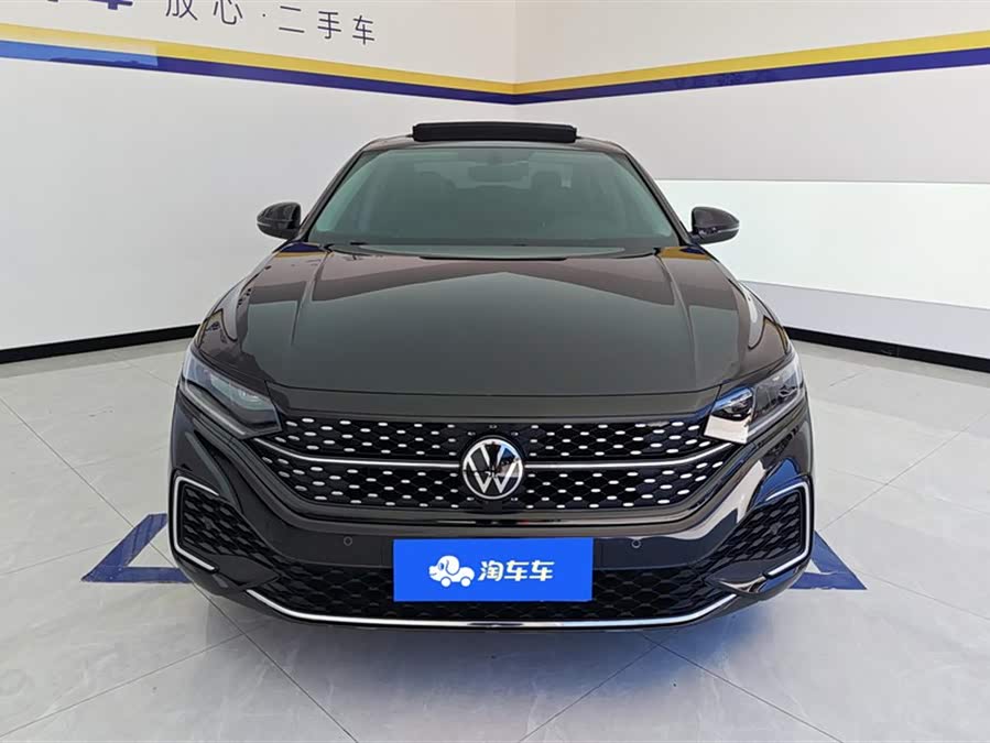 Volkswagen Passat 2023
