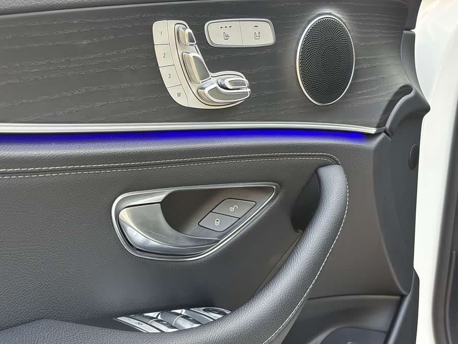 Mercedes-Benz E-Class 2020 — фото 8