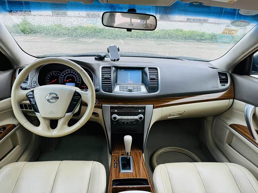 Nissan Teana 2011
