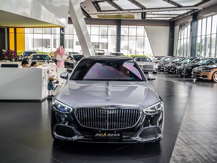 Mercedes-Benz Maybach S-Class 2025