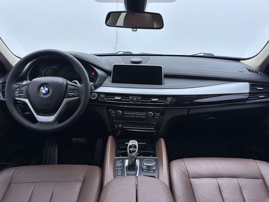 BMW X6 2018 — фото 11