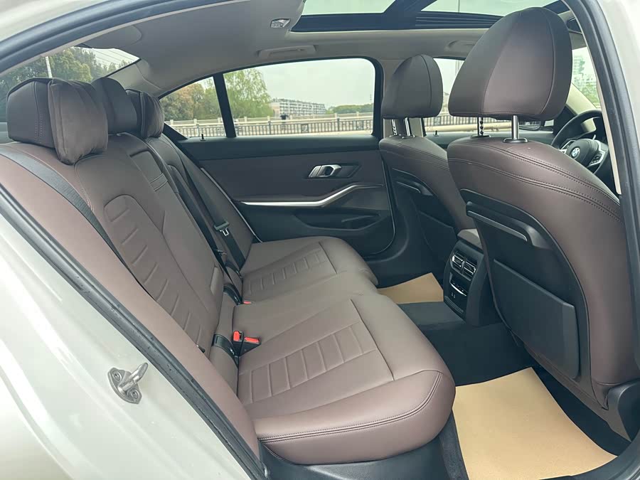 BMW 3 Series 2021