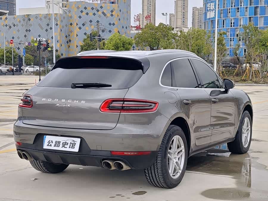 Porsche Macan 2016