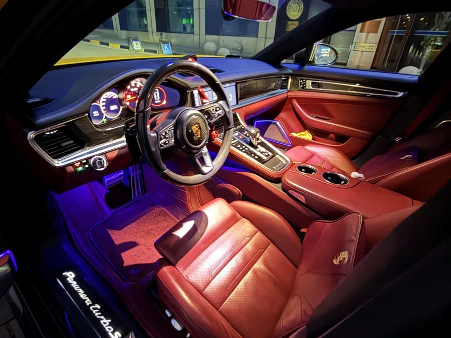 Porsche Panamera 2019 — фото 11