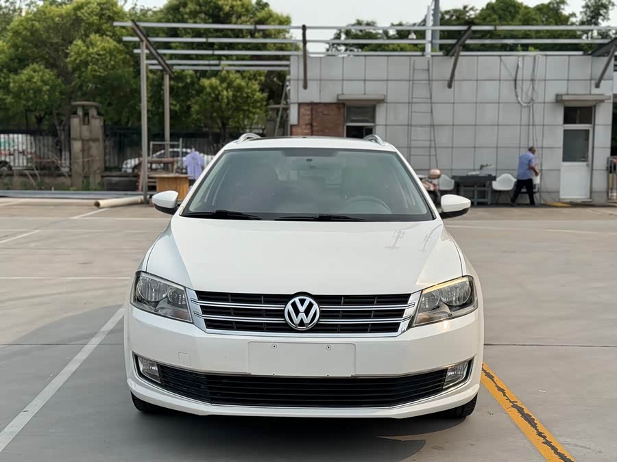 Volkswagen Gran Lavida 2013