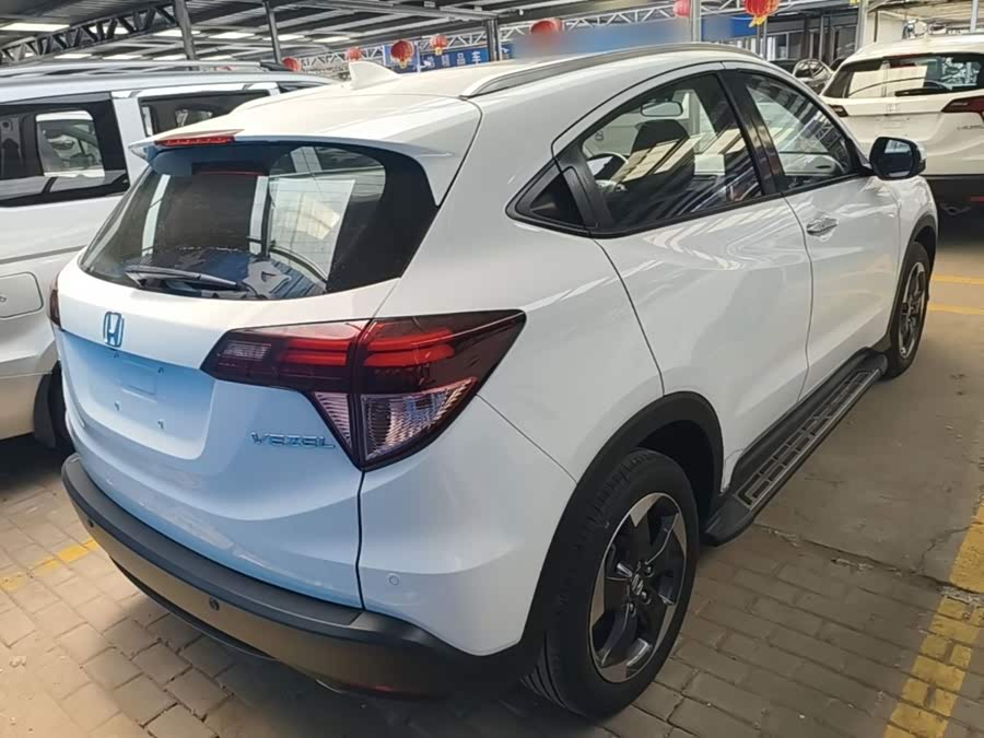 Honda Vezel 2015