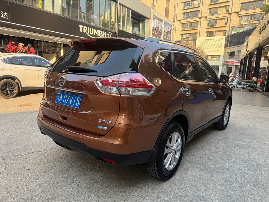Nissan X-Trail 2015