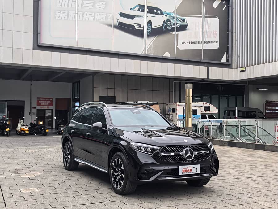 Mercedes-Benz GLC 2023