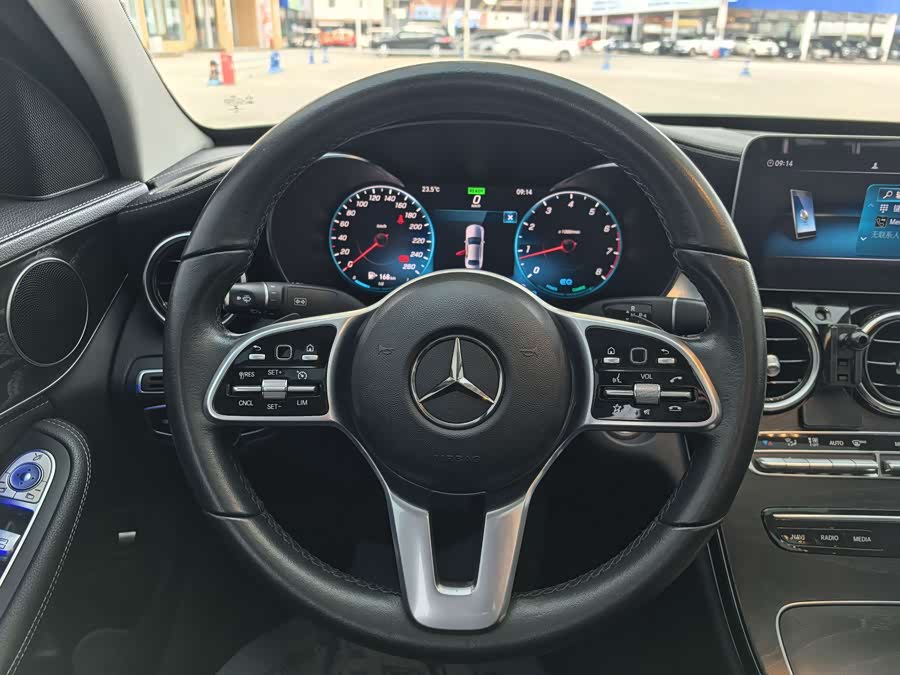 Mercedes-Benz C-Class 2019 — фото 13