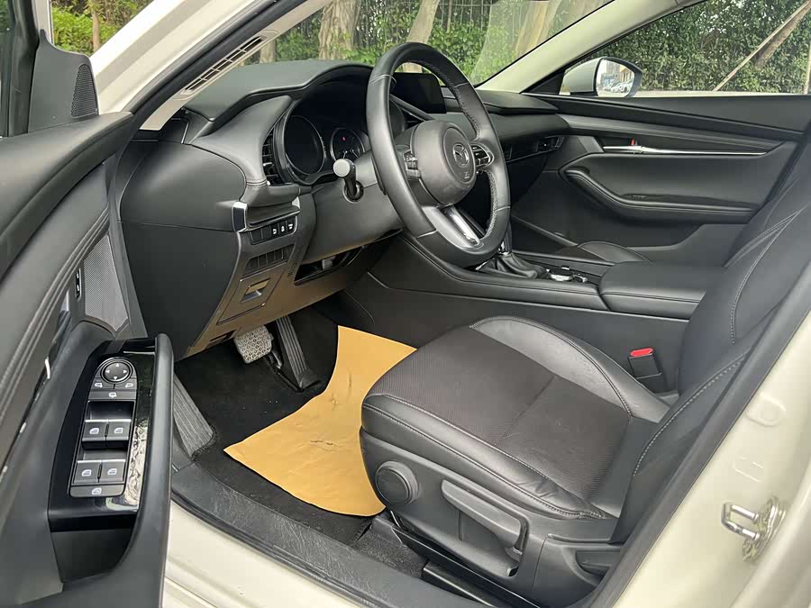 Mazda 3 Angkesela 2022