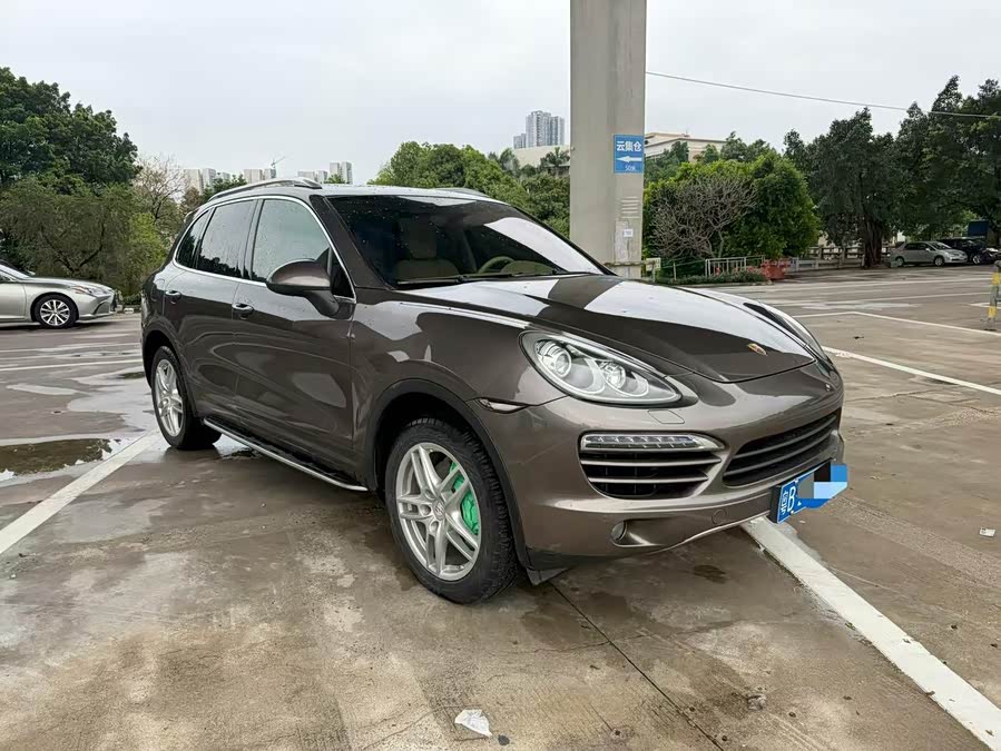 Porsche Cayenne 2011