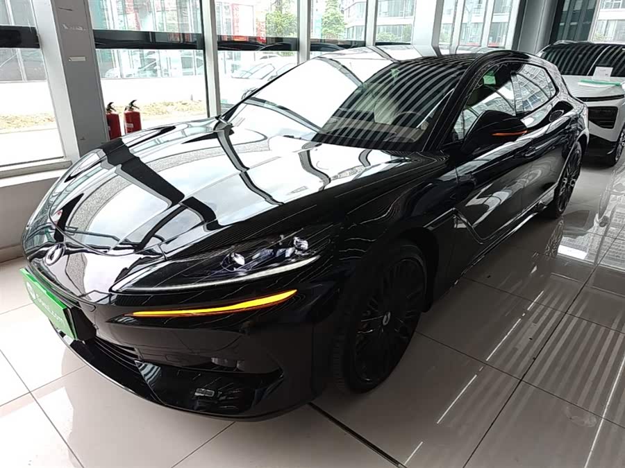 Denza Z9GT 2024