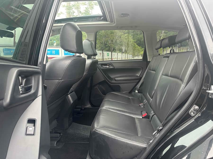 Subaru Forester 2014 — фото 15