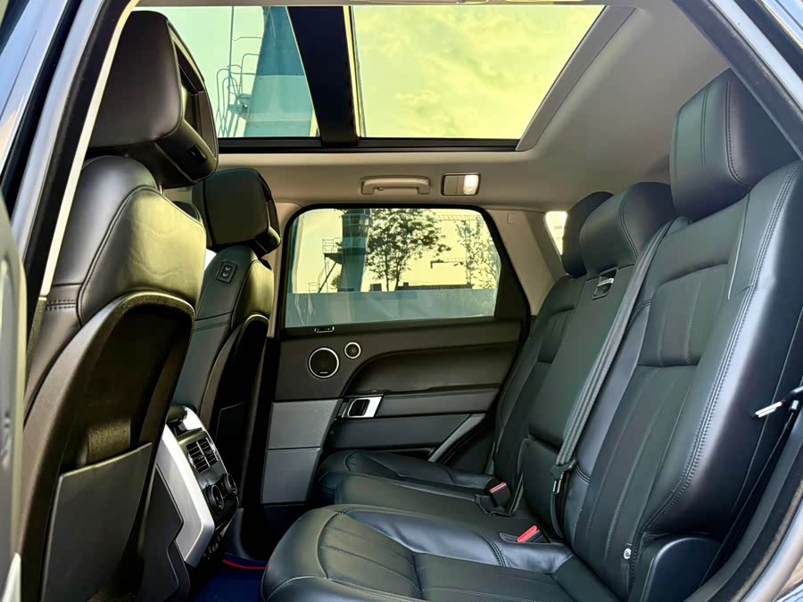 Land Rover Range Rover Sport 2018 — фото 11