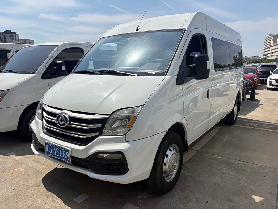 Maxus V80 2024