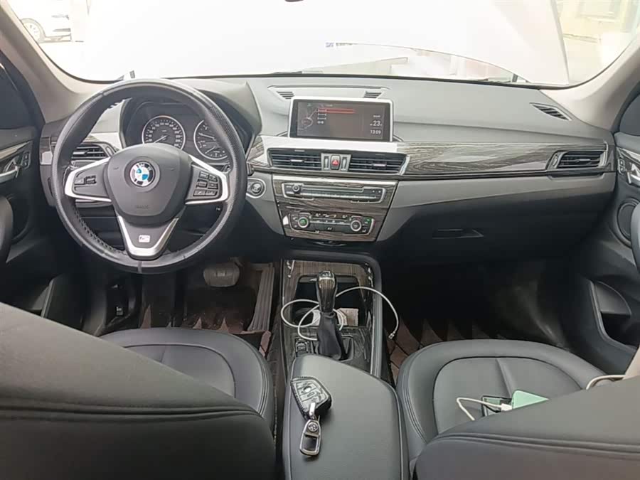 BMW X1 2016 — фото 10