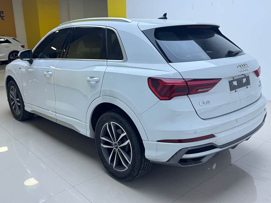 Audi Q3 2022