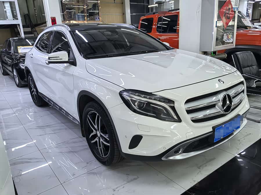 Mercedes-Benz GLA 2015