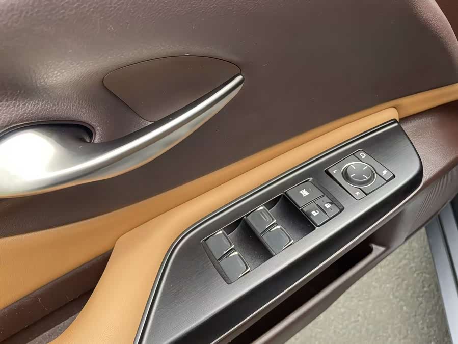 Lexus ES 2021 — фото 15