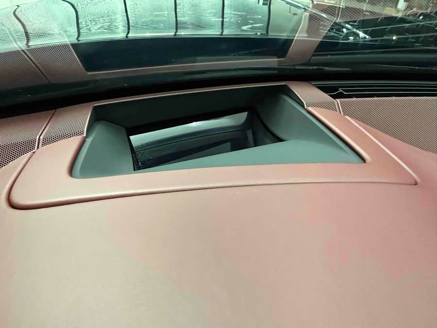 Bentley Flying Spur 2022 — фото 26