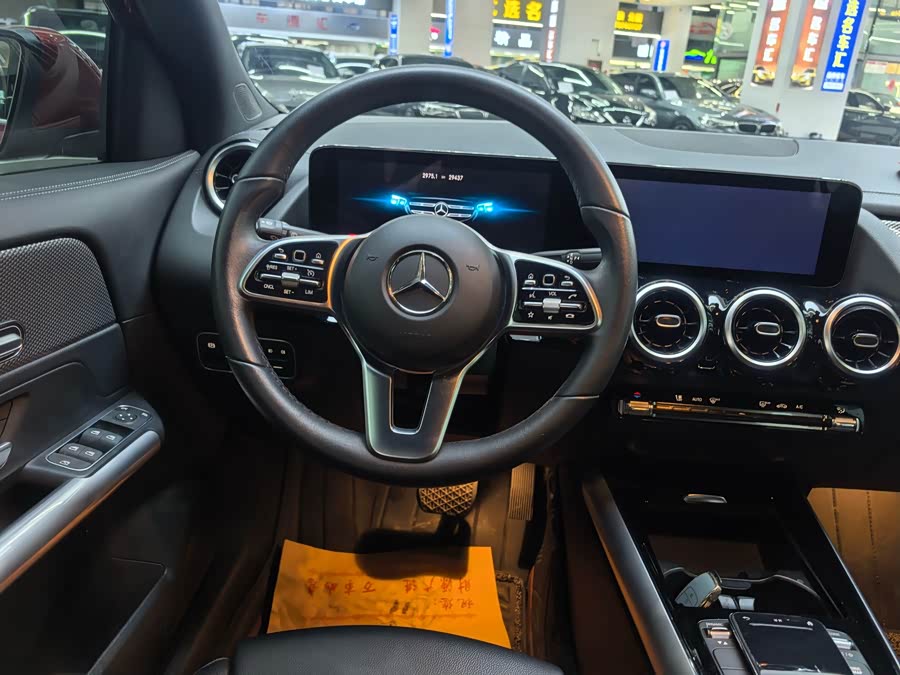 Mercedes-Benz GLA 2023 — фото 12