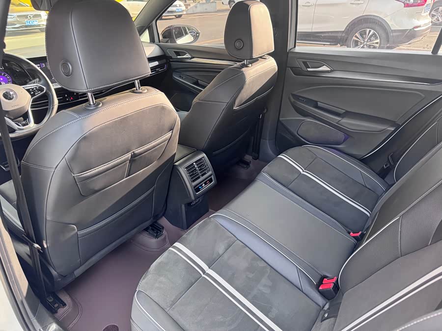 Volkswagen Golf 2021 — фото 9
