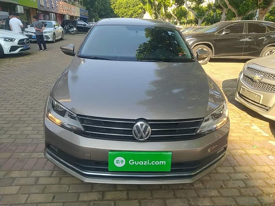 Volkswagen Sagitar 2017