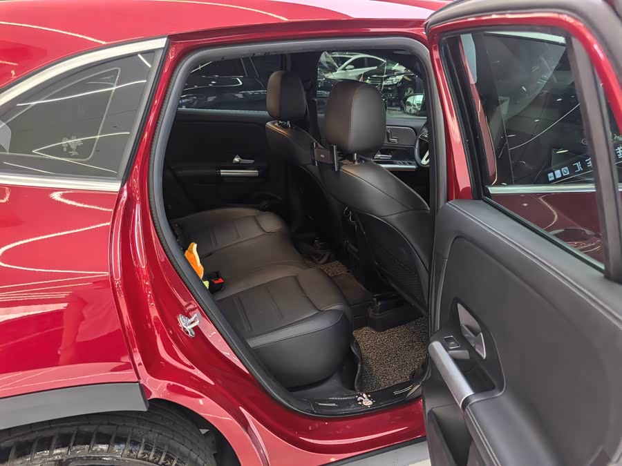 Mercedes-Benz GLA 2023 — фото 15