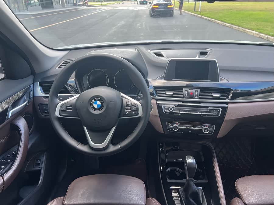 BMW X1 2019 — фото 13