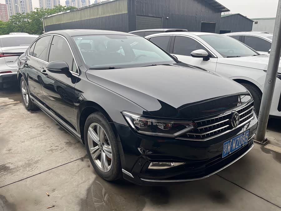 Volkswagen Magotan 2025