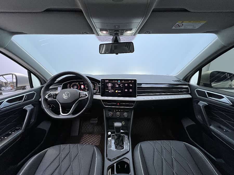 Volkswagen Tiguan L 2023