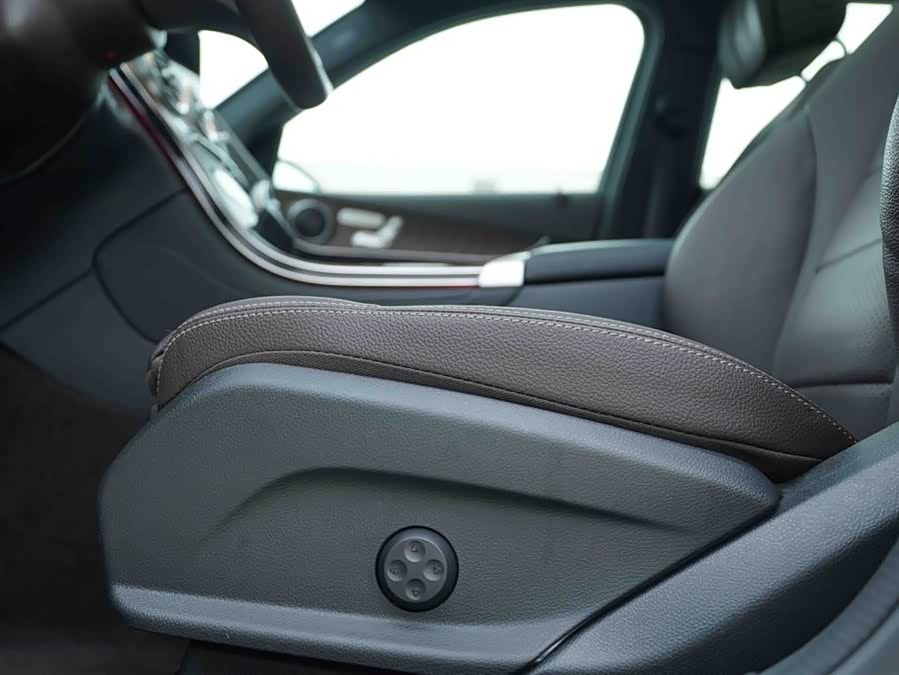 Mercedes-Benz GLC 2020 — фото 12