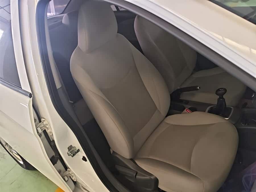 Chevrolet Sail 2015 — фото 25