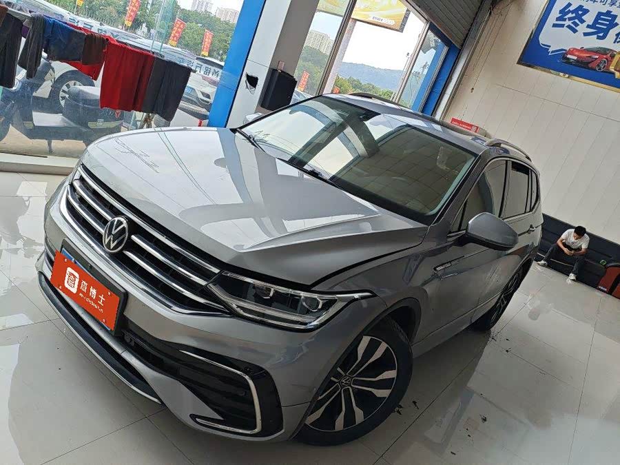 Volkswagen Tiguan L 2022